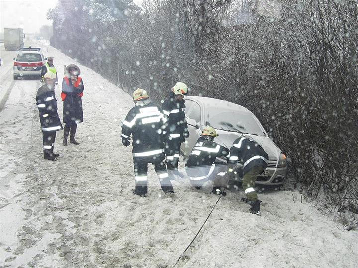 Schneefall = Verkehrsunfälle