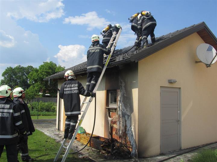 Brand eines Nebengebäudes
